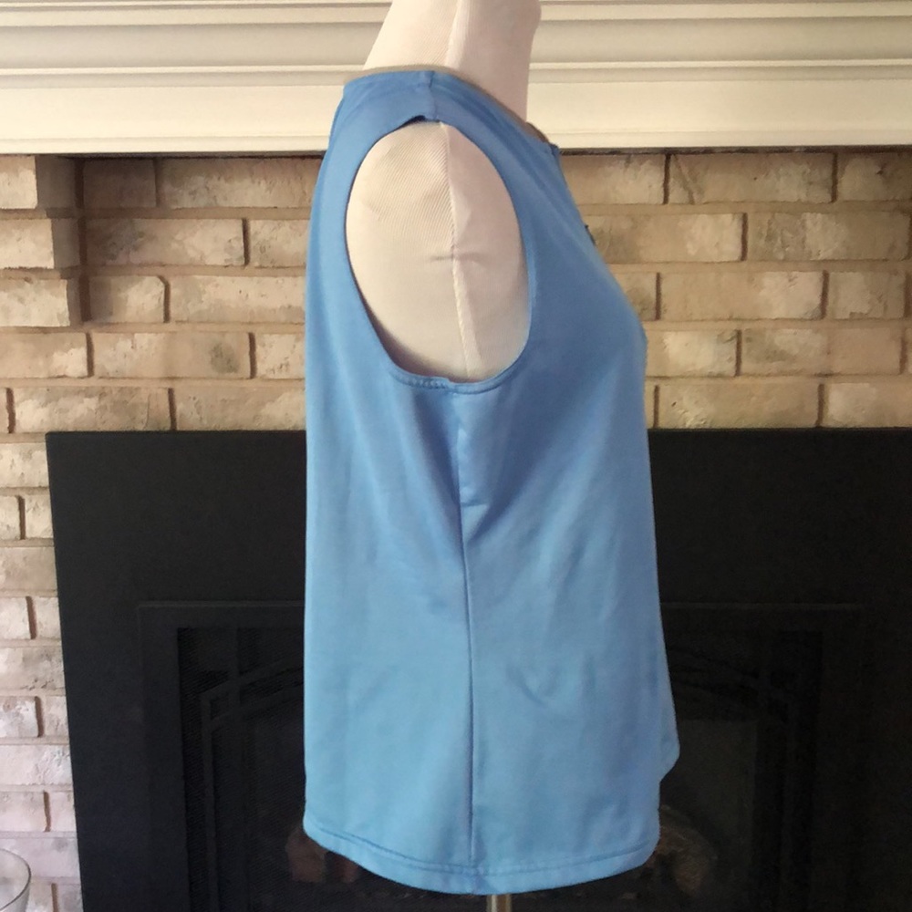 L.L. Bean Blue Sleeveless Zip Neck Tank size Medium - Picture 6 of 11